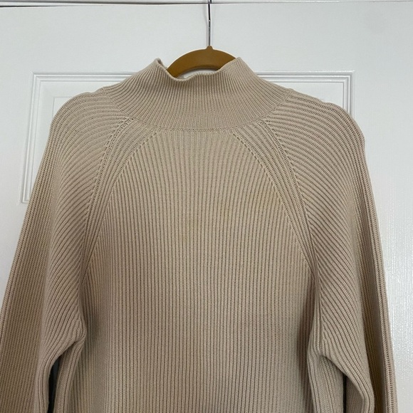 Gucci Ribbed Sweater Mock Neck Side Leather Button Detail Tan Size Large - Picture 3 of 7